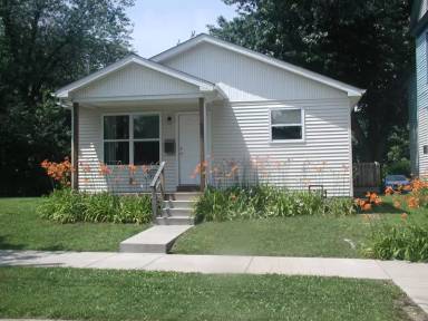 Main picture of 224 W 3rd St