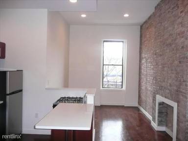 Main picture of 1000 Bedford Ave