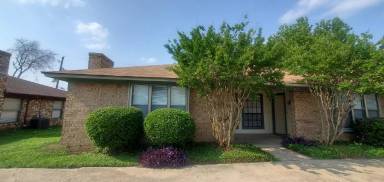 Main picture of 1001 Southmoor Dr