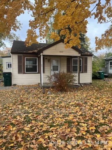 Main picture of 3231 Westmont Ave