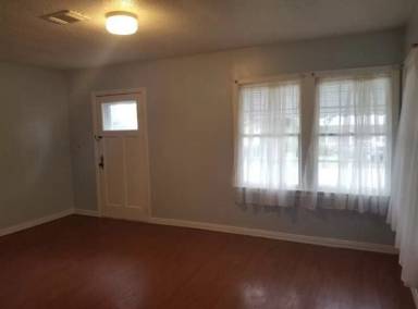 Main picture of 1107 Reynolds St