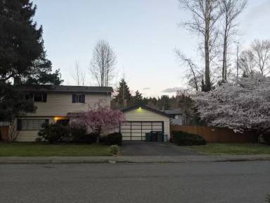 Main picture of 11000 NE 141st St