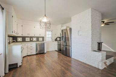 Main picture of 1600 N 21st St