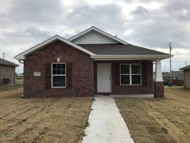 Main picture of 2307 S Wall Ave