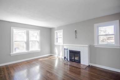 Main picture of 1919 31st St