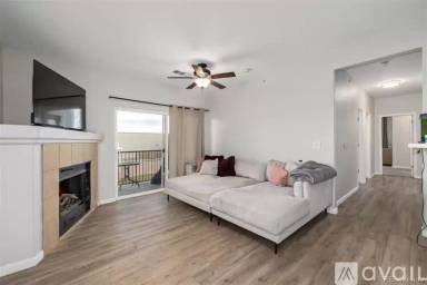 Main picture of Lake Chalet Condominiums