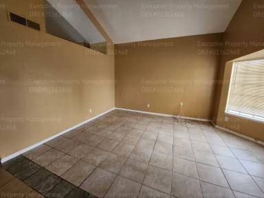 Main picture of 5913 El Camino Ave