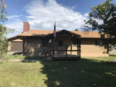 Main picture of 409 N Quaw Blvd