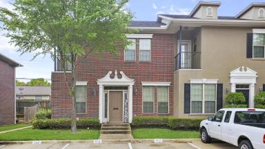 Main picture of 126 Forest Dr