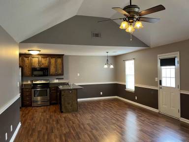 Main picture of 322 Grand Ave