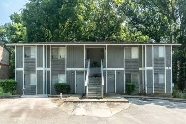 Main picture of 733 Pointe Ct