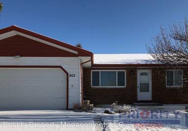 Main picture of 802 Ventura Ave