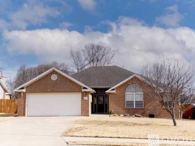 Main picture of 209 Hailey Dr