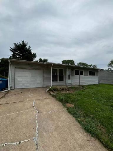 Main picture of 1321 Columbus Dr