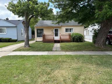 Main picture of 21047 Atlantic Ave