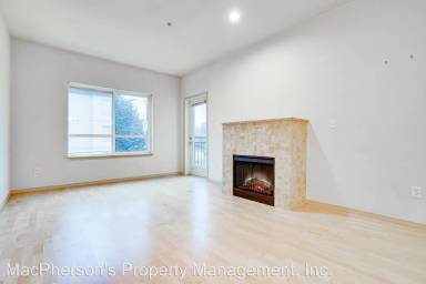Main picture of 424 N 85th St