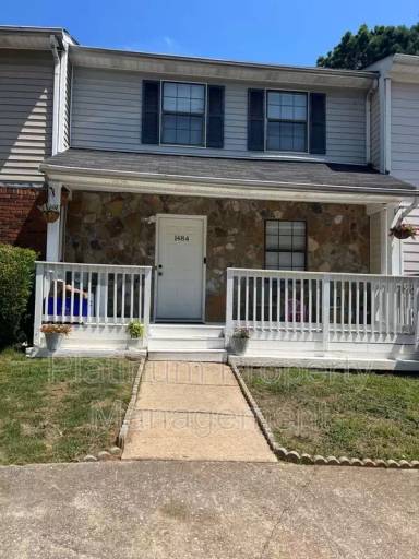 Main picture of 1484 Springleaf Cir SE