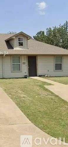 Main picture of 105 E Branch St
