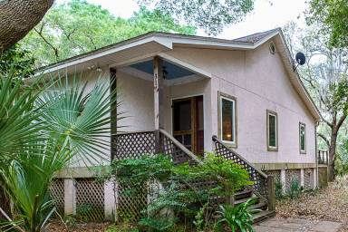 Main picture of 31 Winding Way
