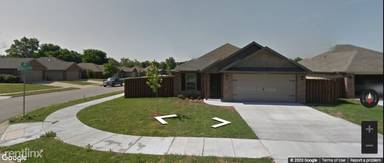 Main picture of 1104 W Berkeley Ave