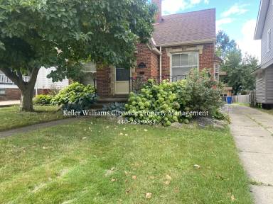 Main picture of 1664 Chesterland Ave