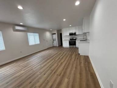 Main picture of 11069 Evans St