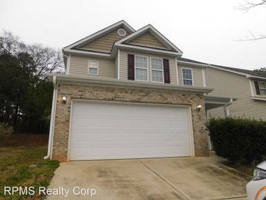 Main picture of 2710 Erinridge Rd