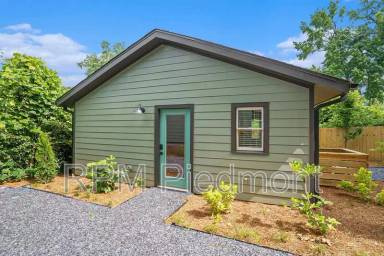 Main picture of 1081 Hill St SE