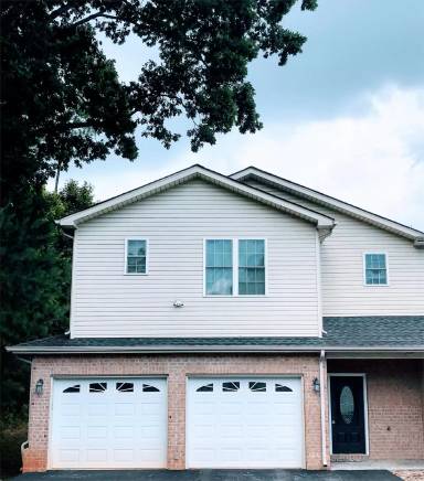 Main picture of 1199 Sleepy Oak Ln