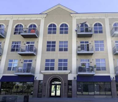 Main picture of 2900 N Downing St