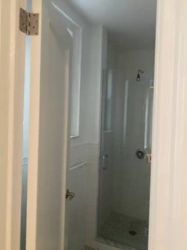 Main picture of 115 E 92nd St