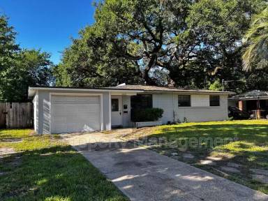 Main picture of 6422 Solandra Dr