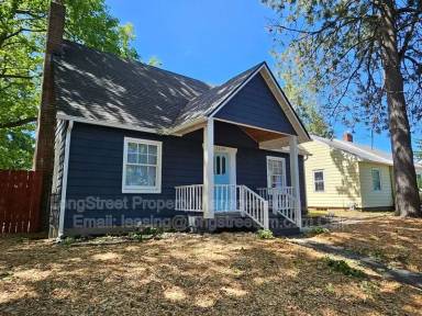Main picture of 7209 N McKenna Ave