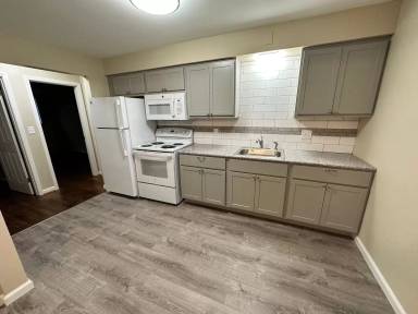 Main picture of 1924 Sutton Ave