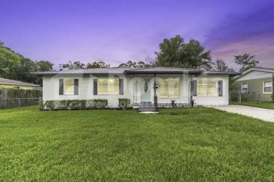 Main picture of 5363 Glenwood Ave
