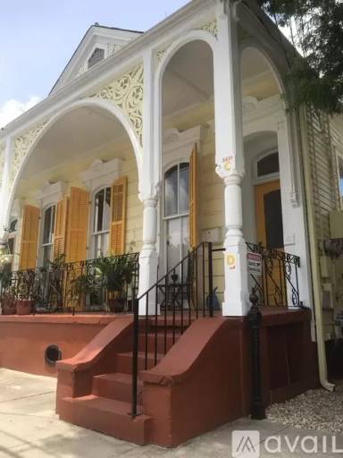Main picture of 3805 Dauphine St
