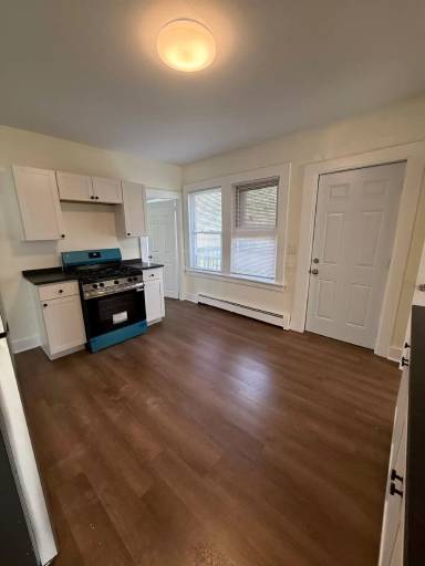 Main picture of 27 Botsford St