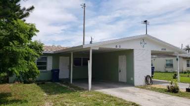 Main picture of 8208 43rd Ave W