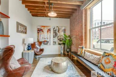 Main picture of 610 21st Ave N