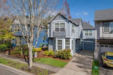 Main picture of 1021 SE Tamango St