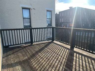 Main picture of 2873 Colerain Ave