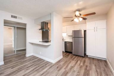 Main picture of Capitol Manor Apartments