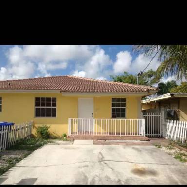 Main picture of 1220 NW 34th Ave