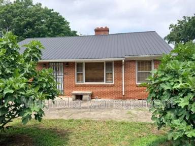 Main picture of 1502 Oakdale Cir