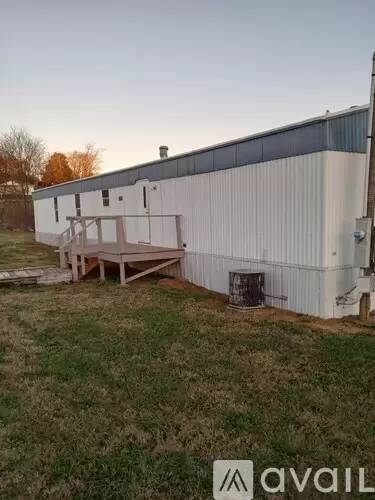 Main picture of 7295 Saint Clair Rd