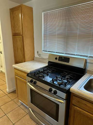 Main picture of 204 E 45th Ave