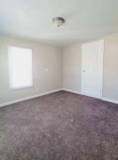 Main picture of 904 Lincoln St