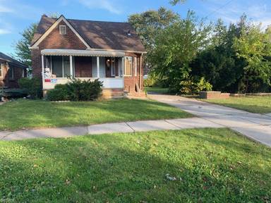 Main picture of 19374 Westphalia St