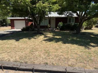 Main picture of 333 57th St