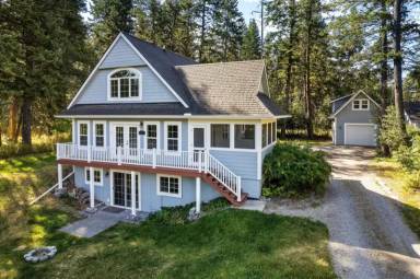 Main picture of 24 River Falls Dr